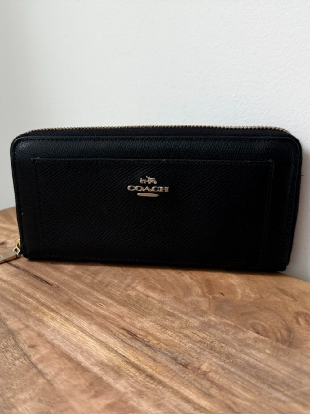COACH Black Pebbled Leather Accordion Zip Wallet AS IS Interior Flaws